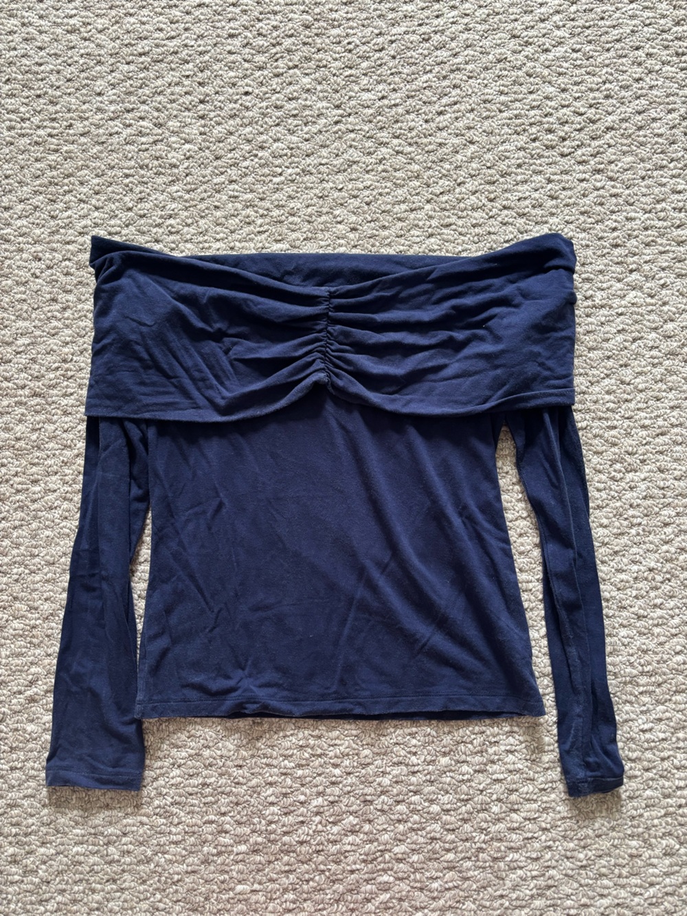 Aritzia - Off-Shoulder Long Sleeve Top